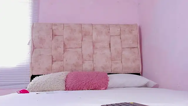 kethe love  online show from 05-04-26, 07:32