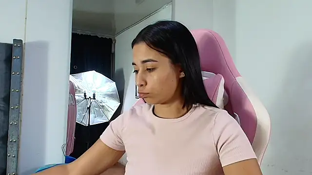 GraceWallace  online show from 04-25-26, 02:36