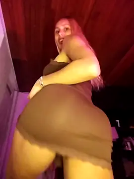 Snapshot of AngelinaSexFit chatting on 12-17-25, 06:52 AngelinaSexFit online show from 12-17-25, 06:52