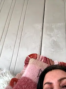 Desire-XOXOX online show from 09-22-25, 01:35