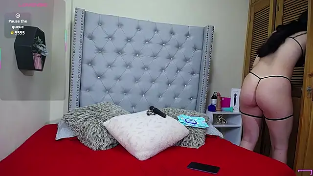 nasha jones online show from 10-08-25, 02:04