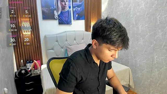 Thiago Kozak online show from 12-18-25, 08:37