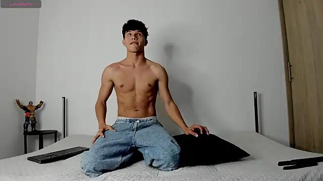 2Amateur Guys online show from 11-26-25, 11:39