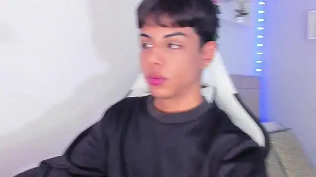 Thomas wil online show from 10-24-25, 06:43