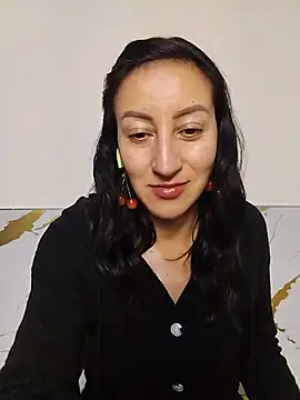 Oriana111 online show from 05-12-26, 01:14