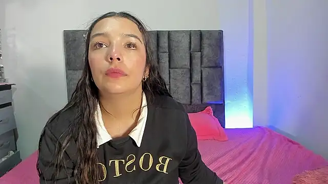 Esmeraldaa- online show from 03-15-26, 11:11