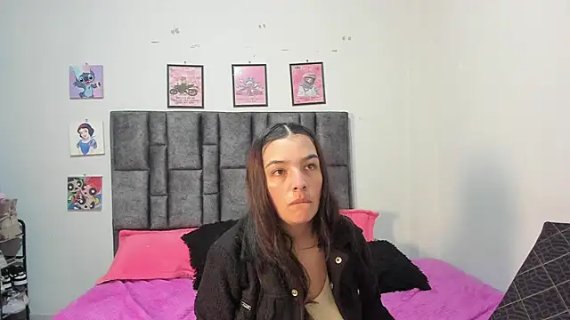 Esmeraldaa- online show from 06-21-26, 06:16