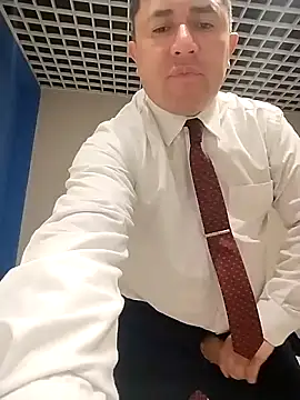 BigCristh79 online show from 11-11-25, 04:45