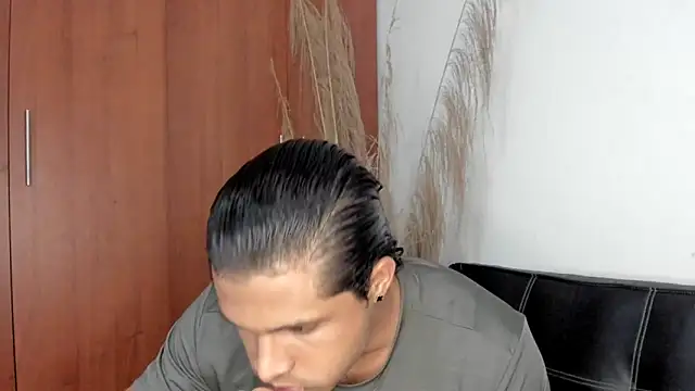 Evansdark1 online show from 10-22-25, 01:39