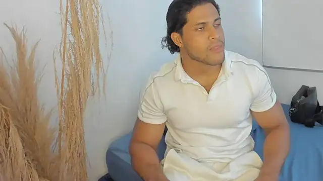 Snapshot of Evansdark1 chatting on 02-19-26, 09:44 Evansdark1 online show from 02-19-26, 09:44