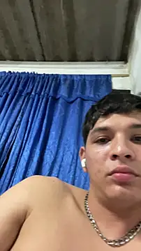 Snapshot of RobinLenoxx chatting on 11-08-25, 04:56 RobinLenoxx online show from 11-08-25, 04:56