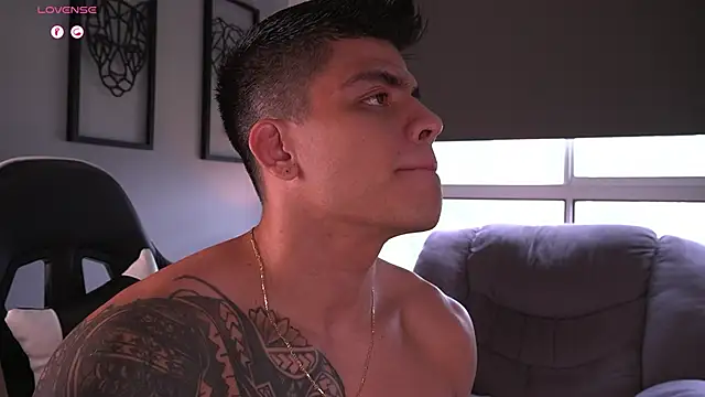 tyler muscle1 online show from 09-11-25, 03:34