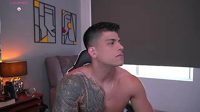 tyler muscle1 online show from 02-05-26, 04:33