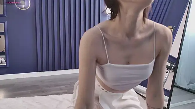 Snapshot of chloe_dreammm chatting on 03-07-26, 01:08 chloe dreammm online show from 03-07-26, 01:08