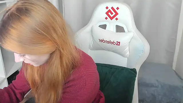 CarolinaGilbert online show from 10-30-25, 09:11