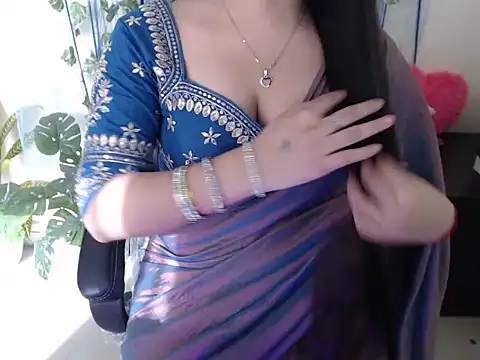 Snapshot of anika_bold chatting on 10-16-25, 03:29 anika bold online show from 10-16-25, 03:29