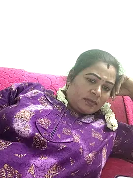 Snapshot of tamilaruvi chatting on 03-05-26, 04:25 tamilaruvi online show from 03-05-26, 04:25