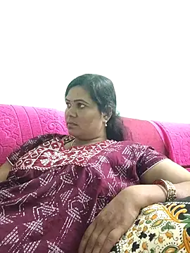 Snapshot of tamilaruvi chatting on 03-12-26, 07:47 tamilaruvi online show from 03-12-26, 07:47