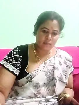 Snapshot of tamilaruvi chatting on 03-27-26, 05:56 tamilaruvi online show from 03-27-26, 05:56