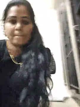 Snapshot of tamilaruvi chatting on 06-25-26, 11:48 tamilaruvi online show from 06-25-26, 11:48