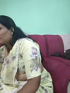Snapshot of tamilaruvi chatting on 07-07-26, 04:11 tamilaruvi online show from 07-07-26, 04:11