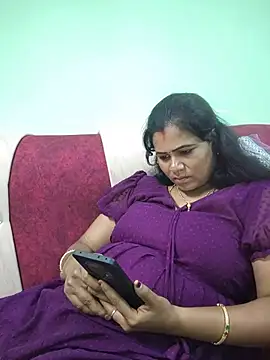 Snapshot of tamilaruvi chatting on 07-08-26, 03:05 tamilaruvi online show from 07-08-26, 03:05
