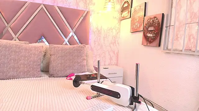 Snapshot of Aliice1_ chatting on 09-23-25, 06:11 Aliice1 online show from 09-23-25, 06:11