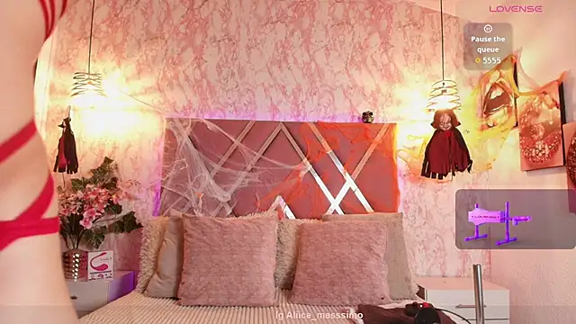 Snapshot of Aliice1_ chatting on 10-30-25, 07:47 Aliice1 online show from 10-30-25, 07:47