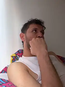 Snapshot of Michaell_Spinelly chatting on 09-15-25, 05:57 Michaell Spinelly online show from 09-15-25, 05:57