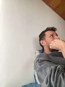 Snapshot of Michaell_Spinelly chatting on 09-16-25, 07:04 Michaell Spinelly online show from 09-16-25, 07:04