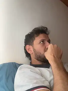 Snapshot of Michaell_Spinelly chatting on 09-20-25, 03:02 Michaell Spinelly online show from 09-20-25, 03:02