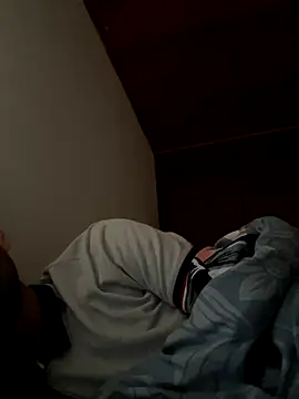 Snapshot of Michaell_Spinelly chatting on 10-06-25, 03:53 Michaell Spinelly online show from 10-06-25, 03:53