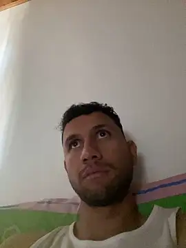 Snapshot of Michaell_Spinelly chatting on 10-07-25, 08:17 Michaell Spinelly online show from 10-07-25, 08:17