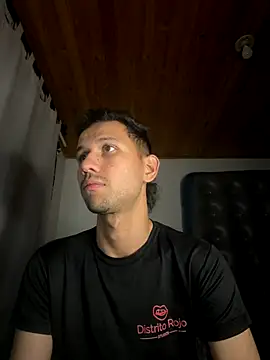 Snapshot of Michaell_Spinelly chatting on 10-18-25, 11:16 Michaell Spinelly online show from 10-18-25, 11:16