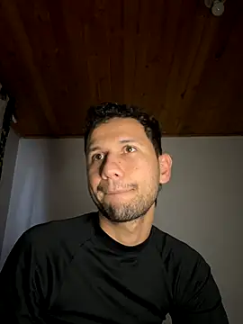 Snapshot of Michaell_Spinelly chatting on 10-27-25, 07:40 Michaell Spinelly online show from 10-27-25, 07:40