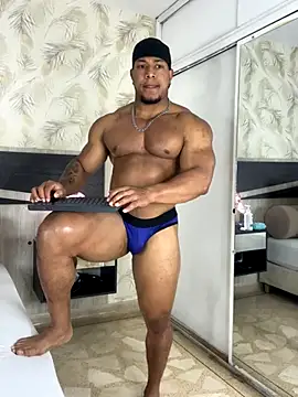 Travis lenox  online show from 10-26-25, 02:50