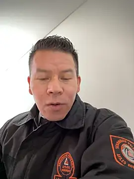 Manu0586 online show from 10-19-25, 12:50