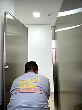 Snapshot of Manu0586 chatting on 12-01-25, 06:02 Manu0586 online show from 12-01-25, 06:02