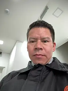 Snapshot of Manu0586 chatting on 01-11-26, 12:54 Manu0586 online show from 01-11-26, 12:54