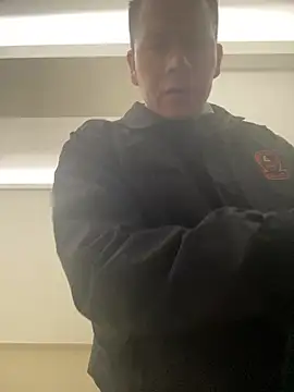 Snapshot of Manu0586 chatting on 02-19-26, 01:34 Manu0586 online show from 02-19-26, 01:34