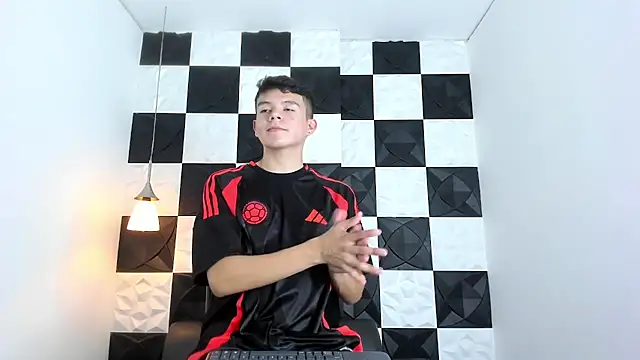 AndyFame1 online show from 11-17-25, 06:57