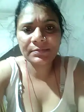 Snapshot of couple_71 chatting on 03-15-26, 06:36 couple 71 online show from 03-15-26, 06:36