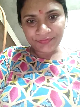 Snapshot of couple_71 chatting on 03-17-26, 01:58 couple 71 online show from 03-17-26, 01:58