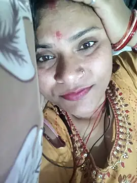 Snapshot of couple_71 chatting on 03-18-26, 08:39 couple 71 online show from 03-18-26, 08:39