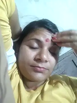 Snapshot of couple_71 chatting on 03-24-26, 03:28 couple 71 online show from 03-24-26, 03:28