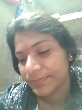 Snapshot of couple_71 chatting on 03-29-26, 04:12 couple 71 online show from 03-29-26, 04:12