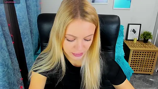 KatherineePierce online show from 09-24-25, 04:21