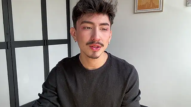 sweettaaron01 online show from 02-25-26, 06:28