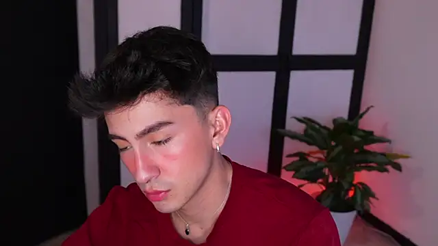 sweettaaron01 online show from 07-28-26, 11:04