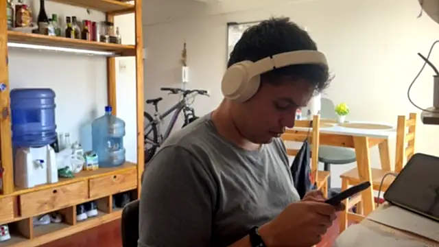 Haustin202 online show from 10-31-25, 07:48